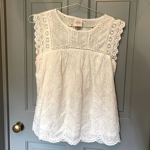 Knox Rose white eyelet sleeveless cotton shirt